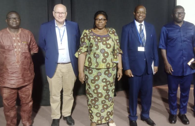 In Lomé, over 300 paediatricians discuss their profession